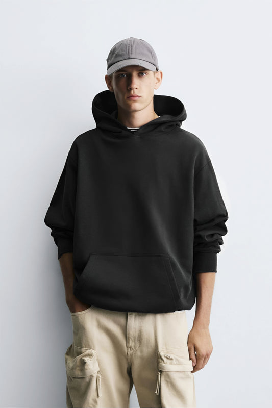 CLASSIC BLACK HOODIE